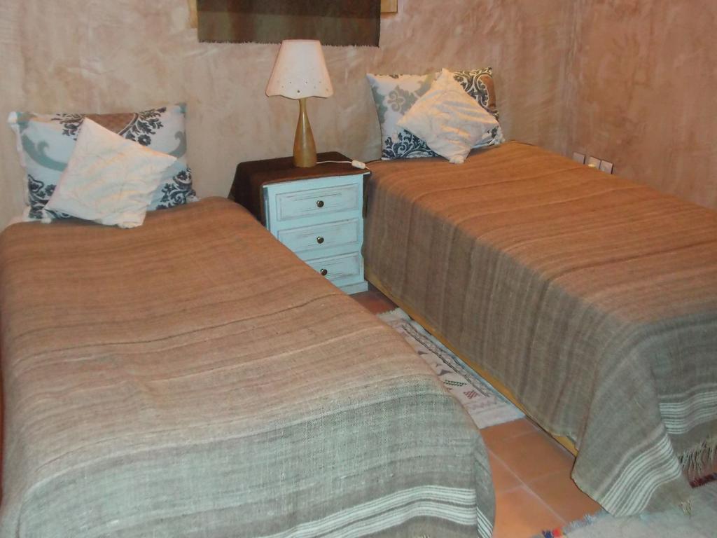 Dar Ouzoud Vegan Hotel Quarto foto